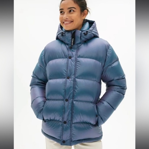 Aritzia TNA Super Puff - Picture 1 of 6